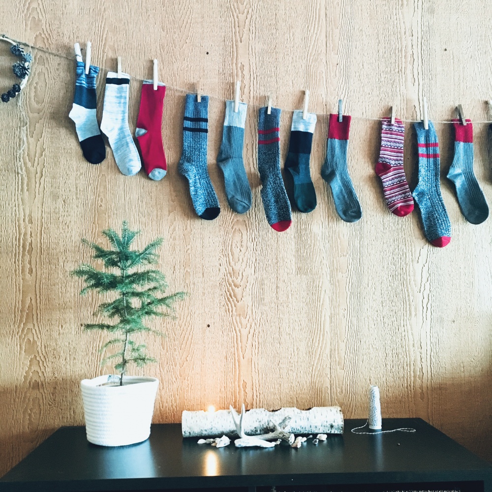 Tiny Advent // Sock Calendar + 25 Gifts Tiny Peasant
